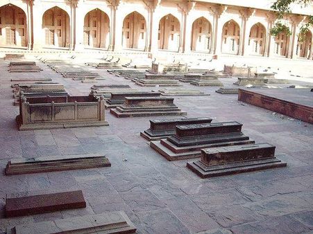 રોયલ મકબરો રોયલ મકબરો