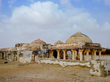 પાકિસ્તાનમાં અમીટ હિન્દુ વારસો: ગોરી મંદિર, થારપારકર, સિંધ પાકિસ્તાનમાં અમીટ હિન્દુ વારસો: ગોરી મંદિર, થારપારકર, સિંધ