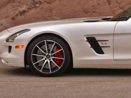 ફેક ફેન્ડર વેન્ટ્સ ફેક ફેન્ડર વેન્ટ્સ