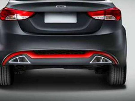 પાછળની ટેલલાઇટ્સ પાછળની ટેલલાઇટ્સ