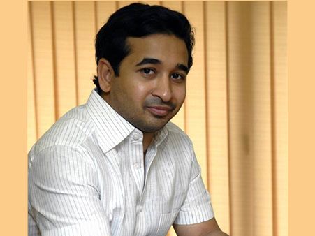 મુંબઇમાંથી ગુજરાતીઓનો સફાયો કરવા માંગું છું: નિતેશ રાણે