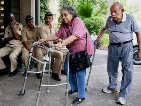 રાજયની તમામ આરોગ્ય સંસ્થાઓમાં સીનિયર સીટીઝનોને વિશેષ સુવિધા અપાશે!