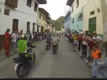 તમે પણ ક્યારેય નહીં જોઇ હોઇ આવી સૌથી ખતરનાક સ્ટ્રીટ રેસ