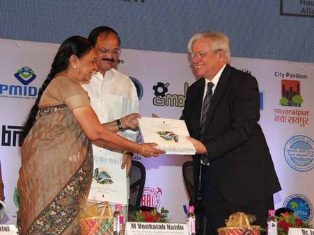 માનવ સર્જનાત્મકતાનું પ્રતિક છે