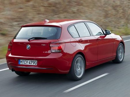 દરરોજ ચૂકવો 555 રૂપિયા અને માલિક બનો બીએમડબલ્યુ 1 સીરિઝ