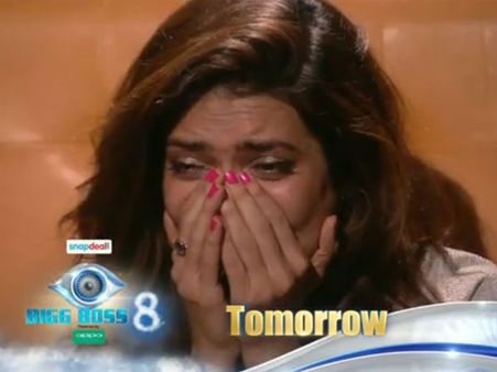 કરિશ્મા ક્રાઇંગ કરિશ્મા ક્રાઇંગ