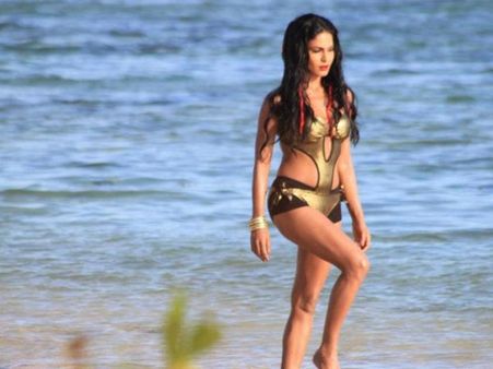 ઇશનિંદા કેસમાં અભિનેત્રી વીણા મલિકને 26 વર્ષની સજા