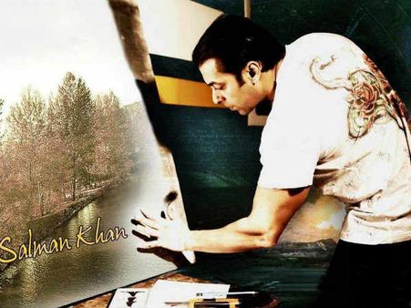 યે કૌન ચિત્રકાર હૈ... : બહેનના લગ્નથી ફુરસદ સલમાને પીંછી ઉપાડી...