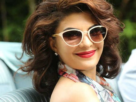 જેકલિનનો બોલ્ડ એન્ડ બ્યુટિફુલ અવતાર