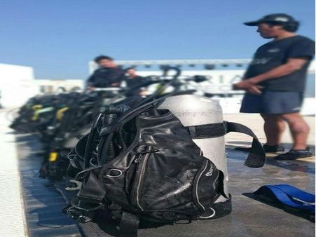 સ્કૂબા ડ્રાઇવ ટ્રેનર પણ રાખ્યા છે