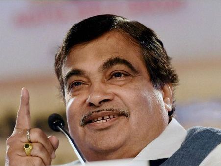 ગડકરીનું શરમજનક નિવેદન: જો ટ્રેનમાં રેપ થશે તો શું ટ્રેન જ બંધ કરી દેશો