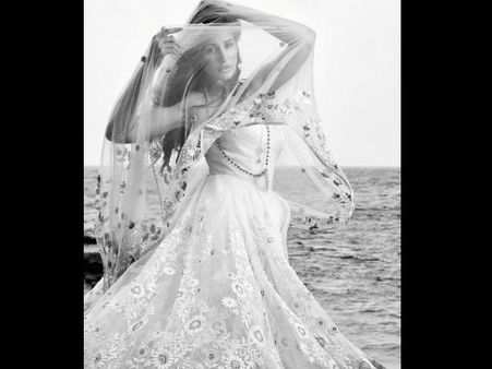 પ્રેટી બ્રાઇડ