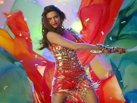 લવલીએ આગ લગાડી