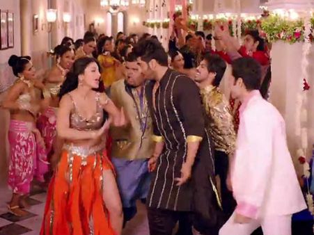 અર્જુન સાથે ઠુમકાં