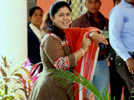 વારસામાં મળ્યું રાજકારણ વારસામાં મળ્યું રાજકારણ