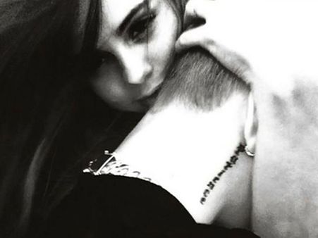 લવ વાઝ ઇન ધ ઍર