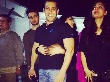 સલમાન ખાનની બર્થ ડે પાર્ટીની તસવીરી ઝલક