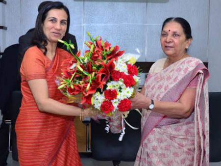 મોદીના 'ડિઝીટલ ઇન્ડિયા'ના સંકલ્પને સાકાર કરવા ચંદા કોચર ગુજરાતમાં