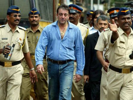 જેલમાં રહી લો સંજય