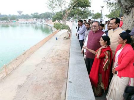 સુષમા સ્વરાજે પ્રવાસી ભારતીય દિવસની ઉજવણી સમારોહની તૈયારીની કર્યું નિરિક્ષણ