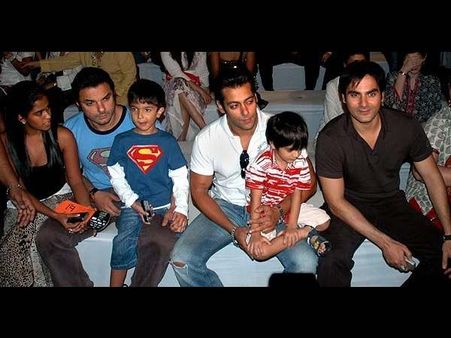 સલમાન ખાન અને તેમની બચ્ચા પાર્ટી