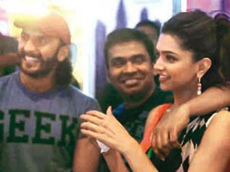 સરપ્રાઇઝ વિઝિટ