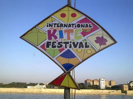 પતંગ મહોત્સવ 2015: વિશ્વનાં 29 દેશનાં 150 પતંગબાજો ઉડાવશે પતંગ