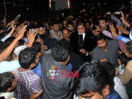 ફૅન્સ વચ્ચે અમિતાભ