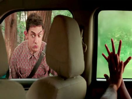 Twitter Jokes On PK : ડાન્સિંગ કારમાં સન્ની લિયોનની જરૂર હતી....