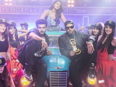 સોનાનું સિંગિંગ ડેબ્યુ