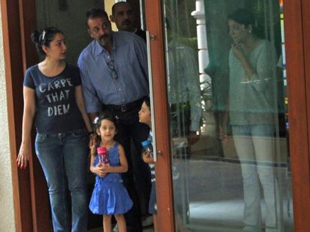 PICS : ...અને આમ થઈ સંજય દત્તની ‘ઘર વાપસી’