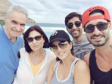 પતિ ડૅનિયલ