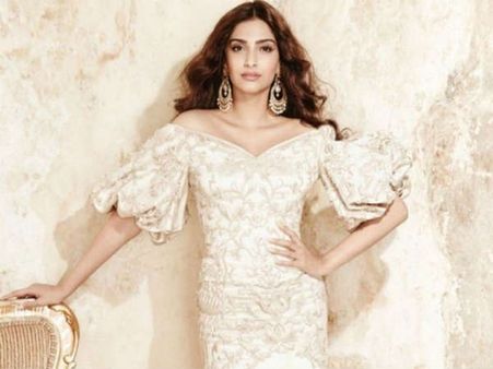 સોનમ કપૂરનું ફિલ્મફેર એડિશન માટે ફોટોશૂટ