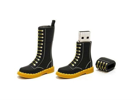Doc Martens Boot USB 4/20 