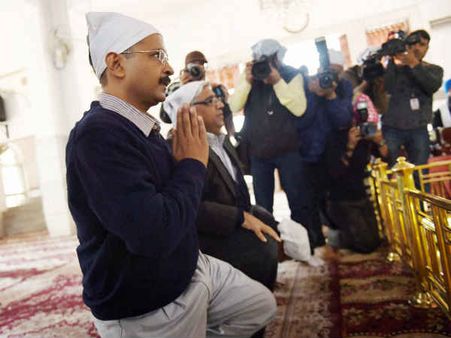 અરવિંદ કેજરીવાલ ગુરુદ્વારામા