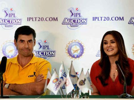 પ્રીતિ ઝિંટા કોચ સ્ટિફન ફ્લેમિંગ સાથે