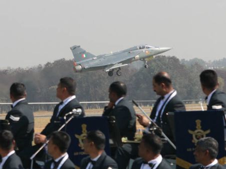 એરો ઇન્ડિયા શૉની શાનદાર શરૂઆત