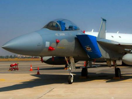 એરો ઇન્ડિયા શૉની શાનદાર શરૂઆત