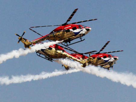 એરો ઇન્ડિયા 2015 શૉની દિલધડક તસવીરો એરો ઇન્ડિયા 2015 શૉની દિલધડક તસવીરો