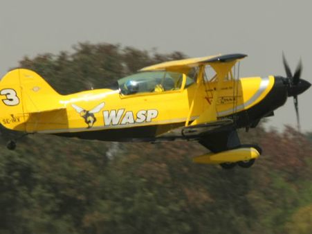 એરો ઇન્ડિયા 2015 શૉની દિલધડક તસવીરો એરો ઇન્ડિયા 2015 શૉની દિલધડક તસવીરો