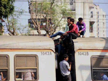 5 મિનિટમાં ટિકિટ ખરીદી/એસએમએસ/ મોબાઇલ ચાર્જર