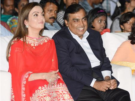 મુકેશ અંબાણી : 