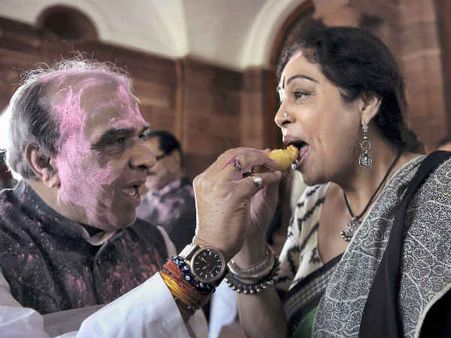 બૂરા ના માનો હોલી હૈ!