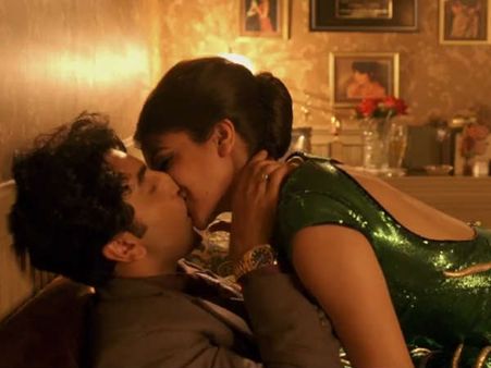 બોમ્બે વેલવેટ: સસ્પેન્સ, રોમાન્સ, એક્શન