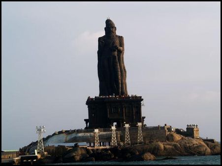 કવિ તિરુવલ્લુવરની પ્રતિમા