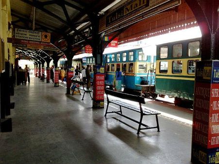 રેલ માર્ગથી ઉંટી 