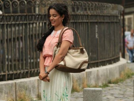 એક સામાન્ય યુવતીની વાર્તા એક સામાન્ય યુવતીની વાર્તા