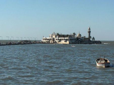 આવો જોઇએ ભારતભરમાં આવેલી પ્રખ્યાત આલીશાન મસ્જિદો..