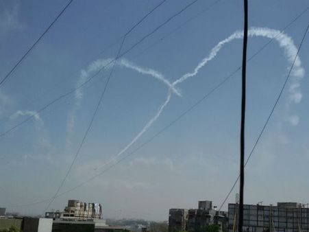 અમદાવાદના આકાશમાં જોવા મળ્યું વિમાની કરતબ