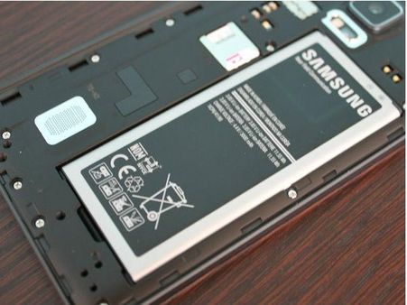 બીજું ફીચર બીજું ફીચર